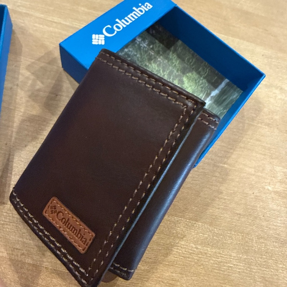Columbia Dark Brown Leather Wallet